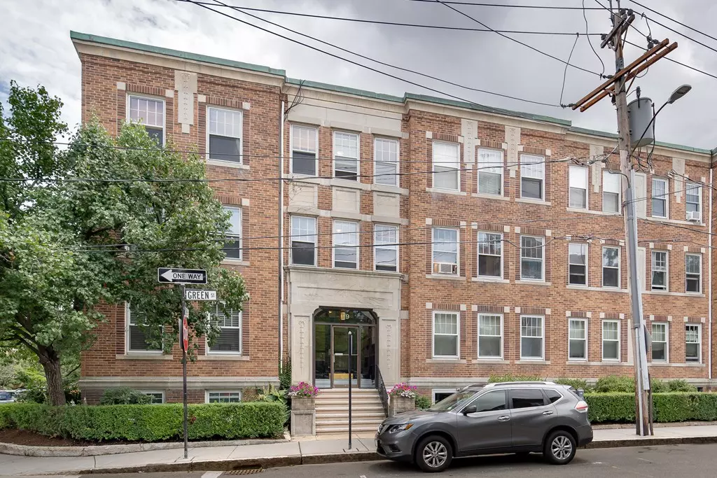 Brookline, MA 02446,29 Green St #2