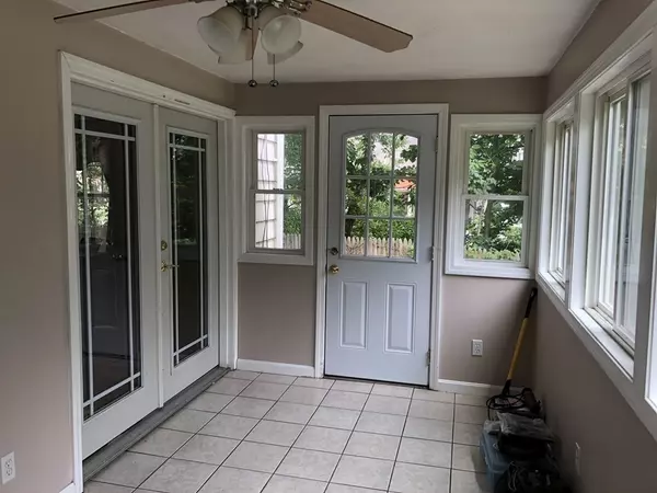 Attleboro, MA 02703,77 Water St