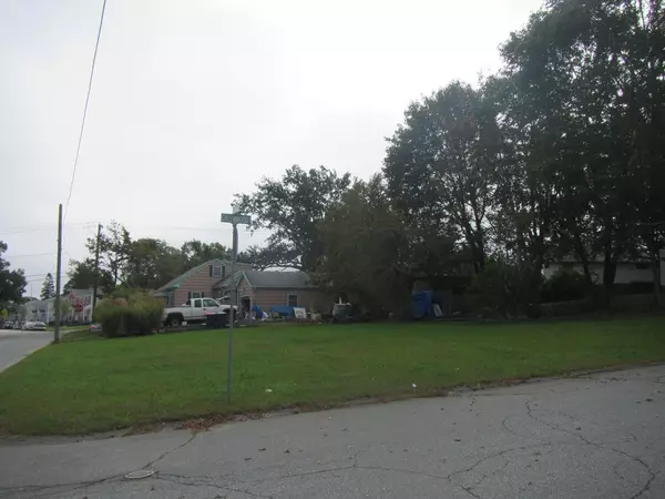 WS Summit St., New Bedford, MA 02740