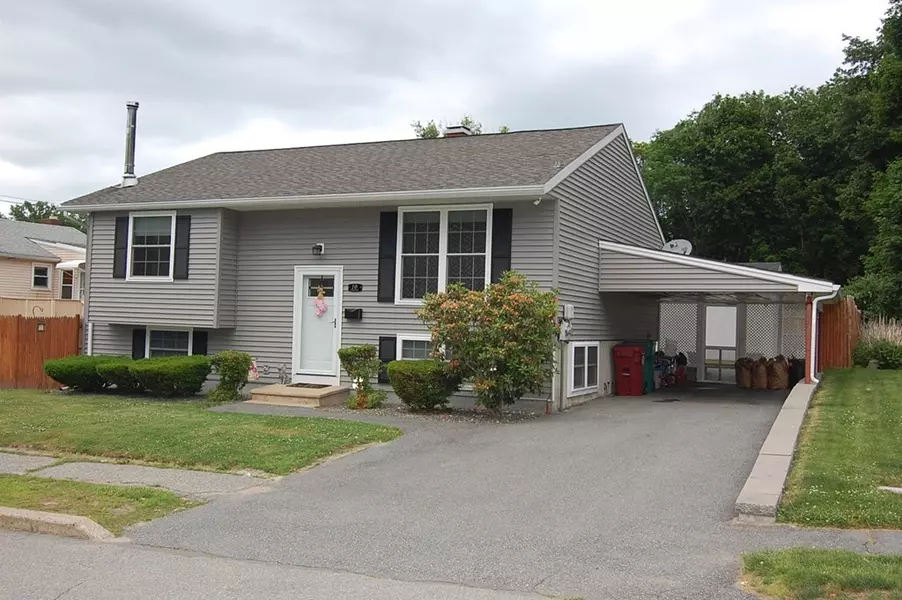 10 Easy St, Lowell, MA 01850