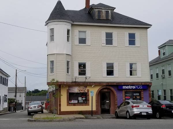 614 Central St, Lowell, MA 01852