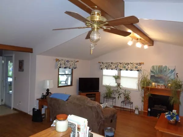 Norton, MA 02766,250 Mansfield Avenue #121