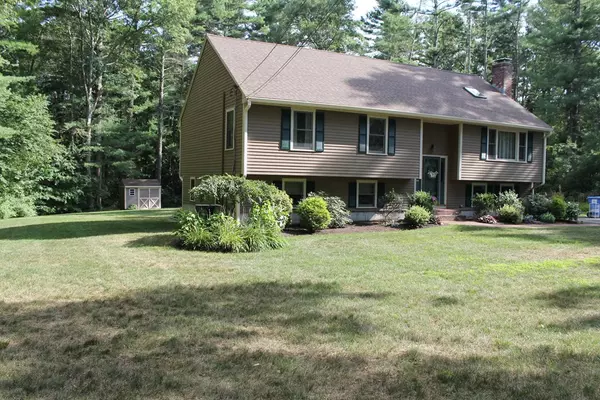 8 Harvey St, Norton, MA 02766