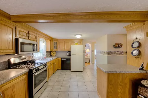 Ludlow, MA 01056,85 West Ave