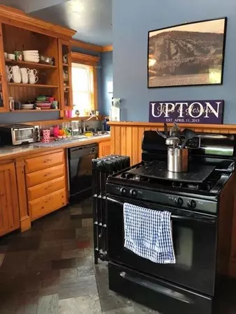 Lynn, MA 01902,31 East Park Avenue