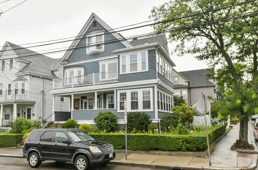 Somerville, MA 02144,20 Curtis St #1