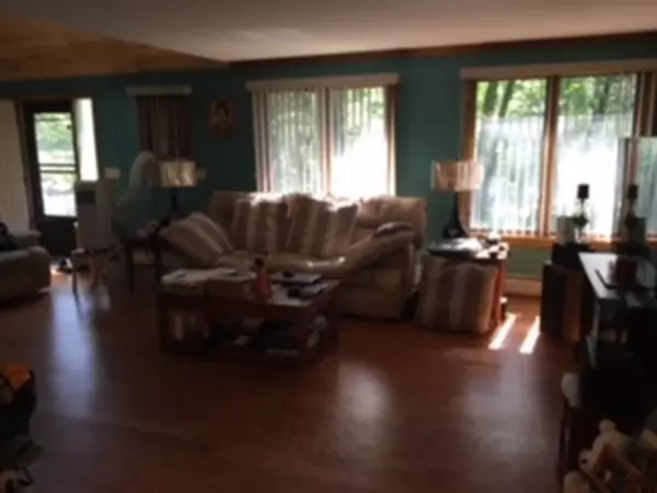 Southampton, MA 01073,94 County Road