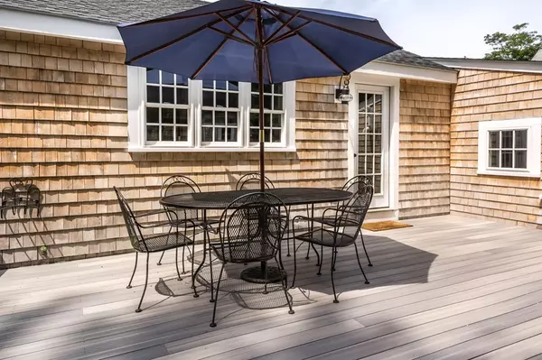 Cohasset, MA 02025,128 Pleasant Street