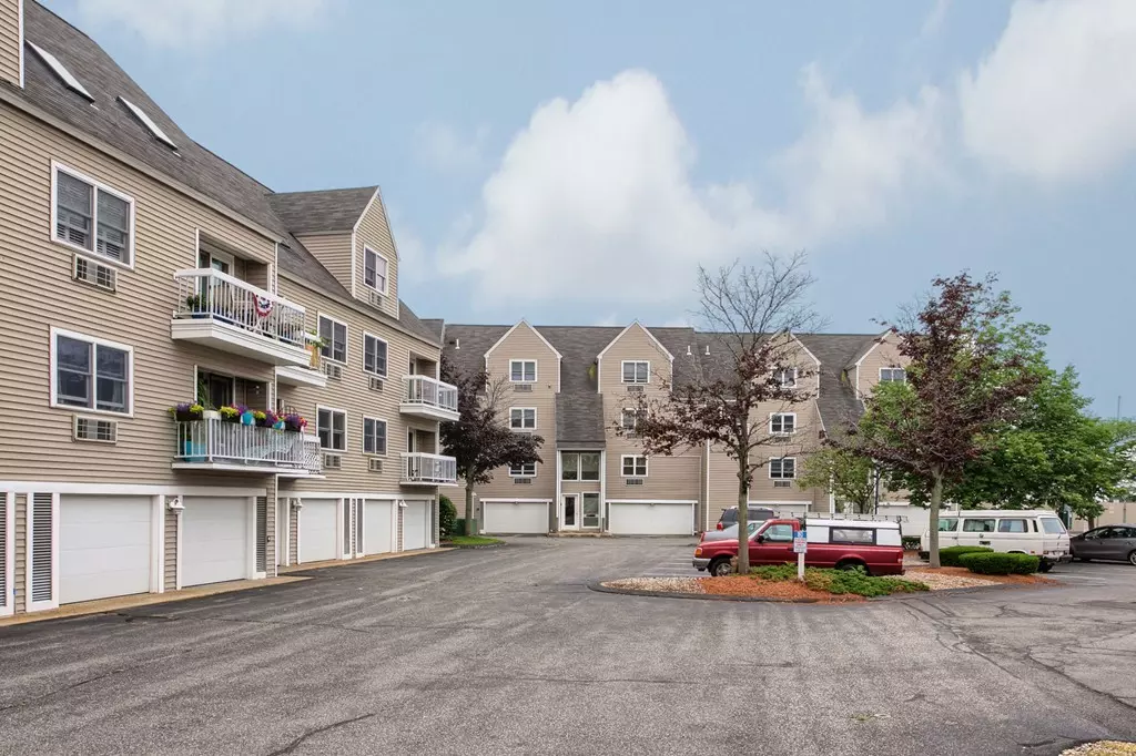 Beverly, MA 01915,115 Water #17