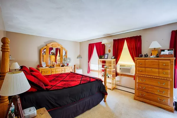 Danvers, MA 01923,107 Holten St #A