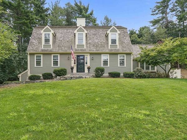 61 Simmons Dr, Duxbury, MA 02332