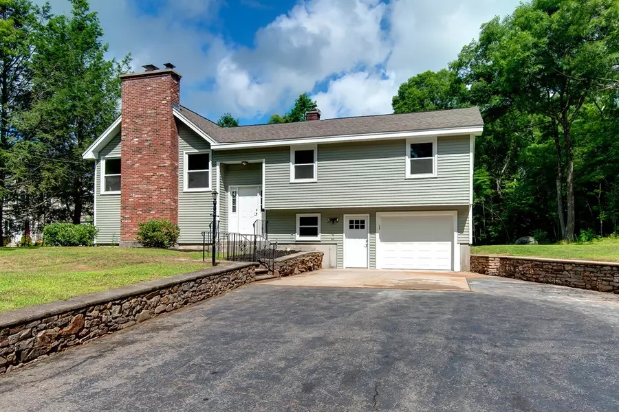 434 Central Turnpike St, Sutton, MA 01590