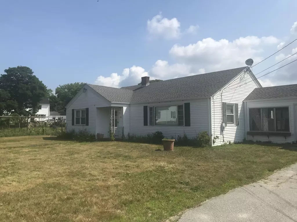 Westport, MA 02790,313 Davis Rd