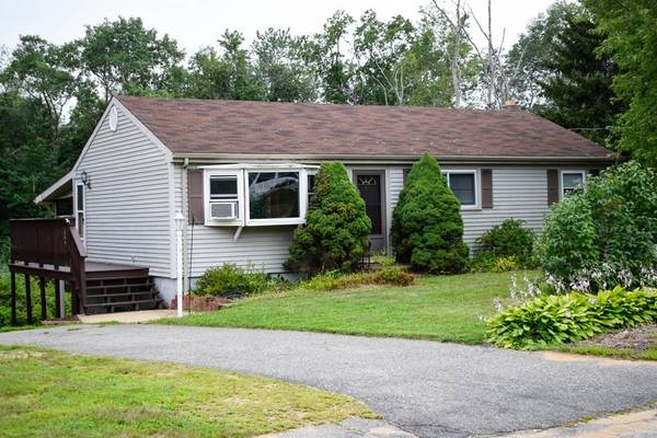 33 Old Farm Road, Spencer, MA 01562