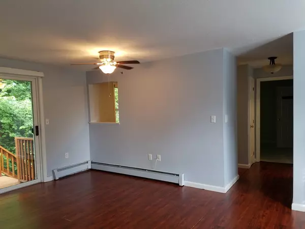 Dracut, MA 01826,65 Lantern Ln. #4
