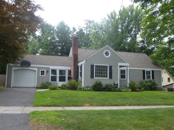 19 Greenacre Ave, Longmeadow, MA 01106