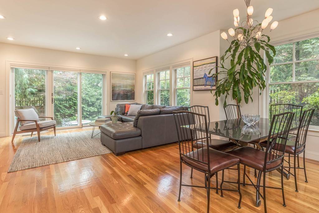 Cambridge, MA 02138,202 Appleton Street #202