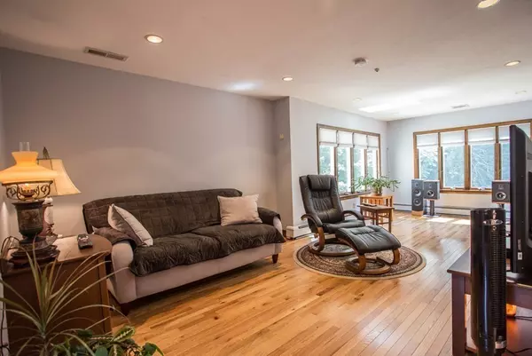 East Bridgewater, MA 02333,555 Plymouth St