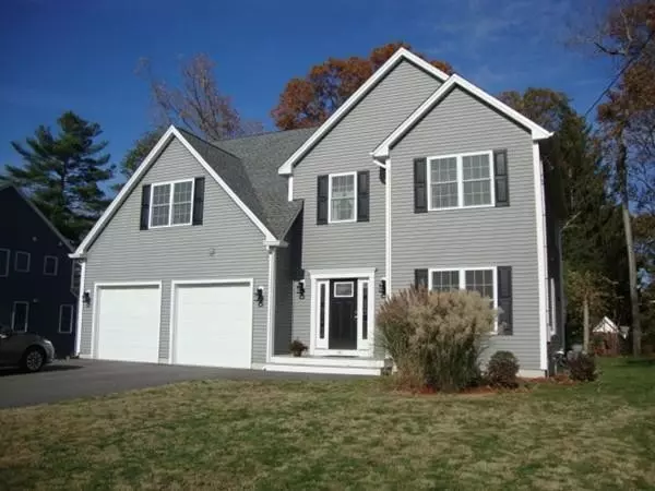 43 Hillcrest Ave, Attleboro, MA 02703