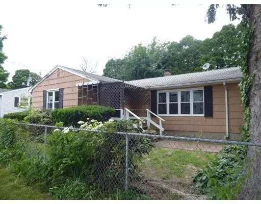 36 Melvin St, Chicopee, MA 01013