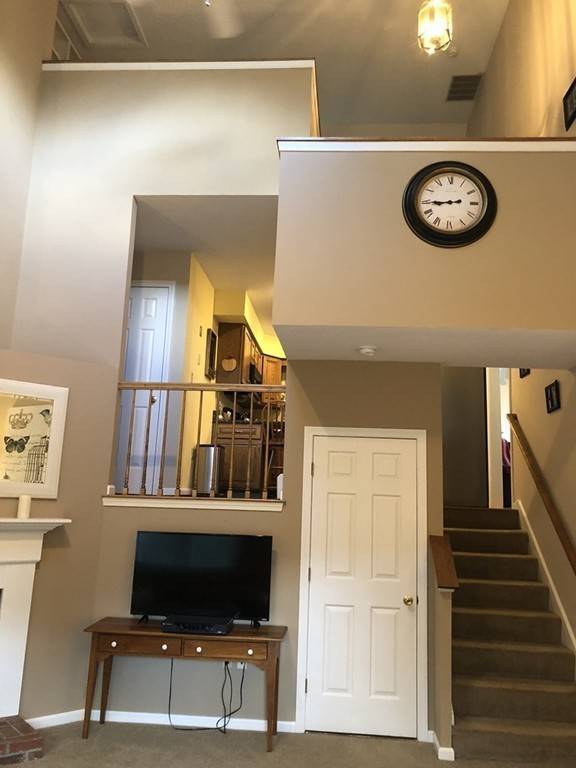 North Attleboro, MA 02760,36 Oak Knoll Dr #36