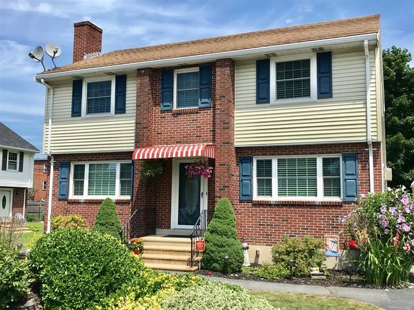 16 Nancy Lane, Waltham, MA 02452