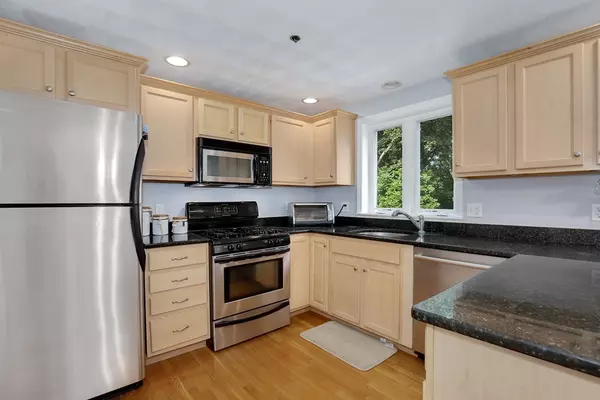 Peabody, MA 01960,11-13 Endicott St #B