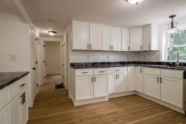 Uxbridge, MA 01569,47 Lackey Dam Rd