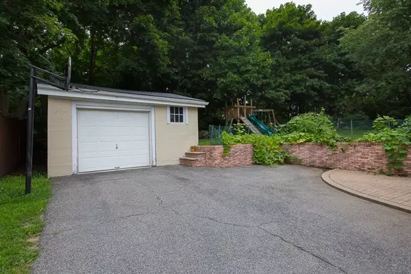 Beverly, MA 01915,14 Coolidge Ave