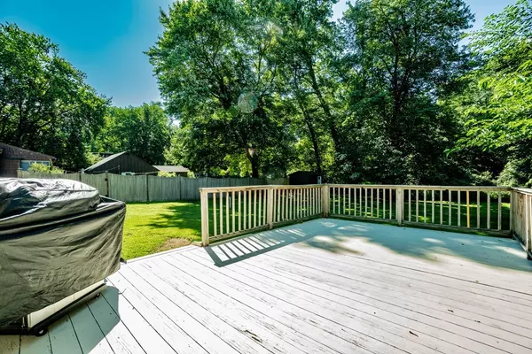 East Longmeadow, MA 01028,31 Hanward Hl