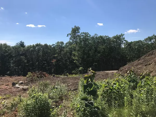 Bolton, MA 01740,126 Oak Trl