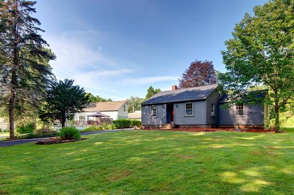 37 Bentley Rd, Barre, MA 01005