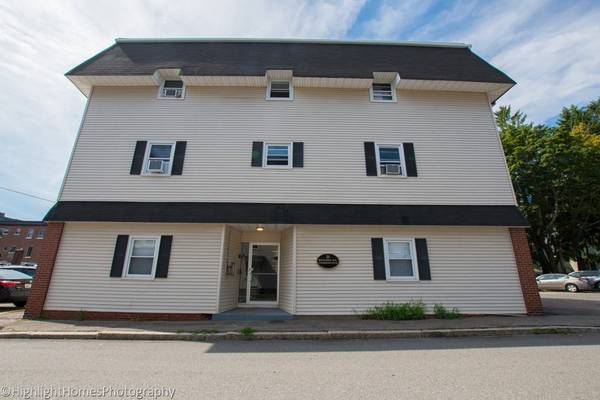 16 Richards Ave #101, North Attleboro, MA 02760