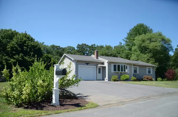 10 Disamar Rd, Taunton, MA 02780