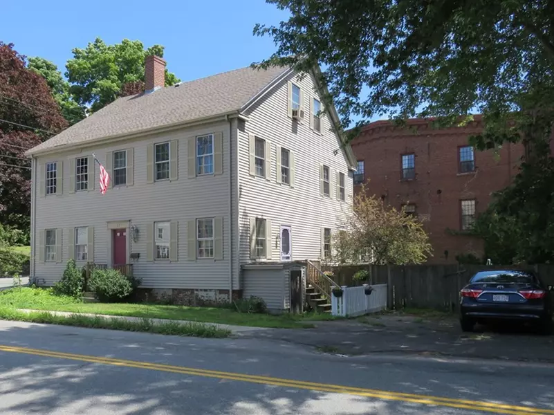 35 Pond Street, Amesbury, MA 01913