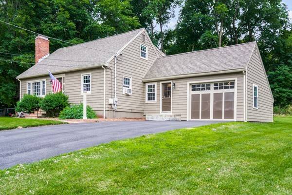 15 Warren Drive, Northborough, MA 01532