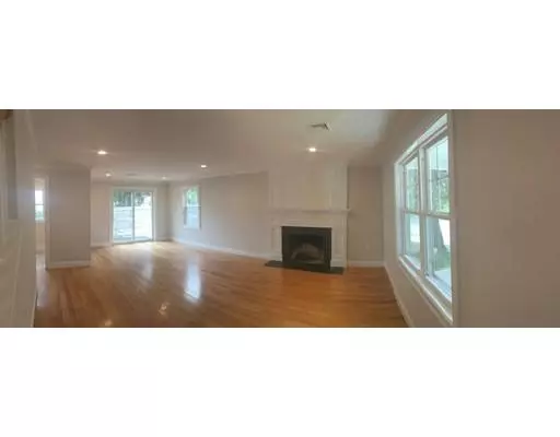 40 Redfield Rd, Wakefield, MA 01880