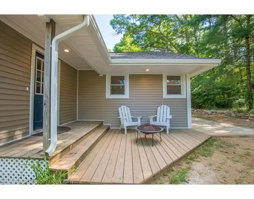 Lakeville, MA 02347,49 Highland Rd