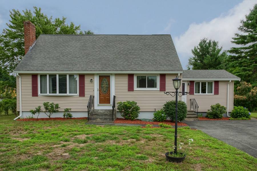 21 Carleton Rd, Tewksbury, MA 01876