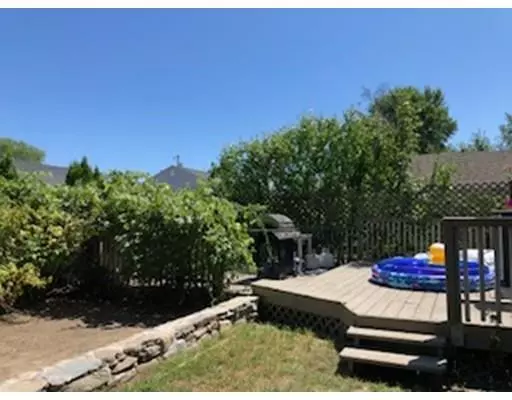 Warren, RI 02885,7 Munro Ave