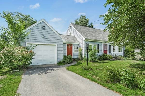 Acton, MA 01720,18 Orchard Dr