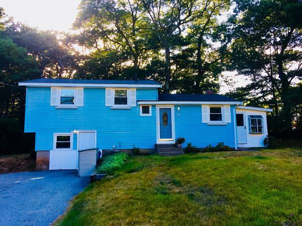 461 Pond Street, Rockland, MA 02370