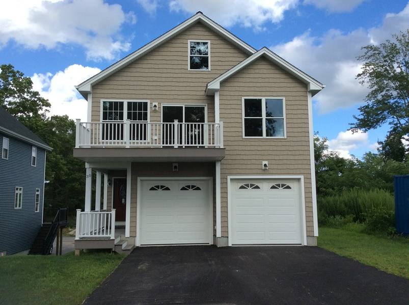 30 Colonial Road, Webster, MA 01570