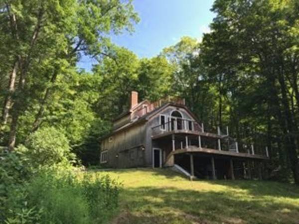 11 Shutesbury Rd, Leverett, MA 01054