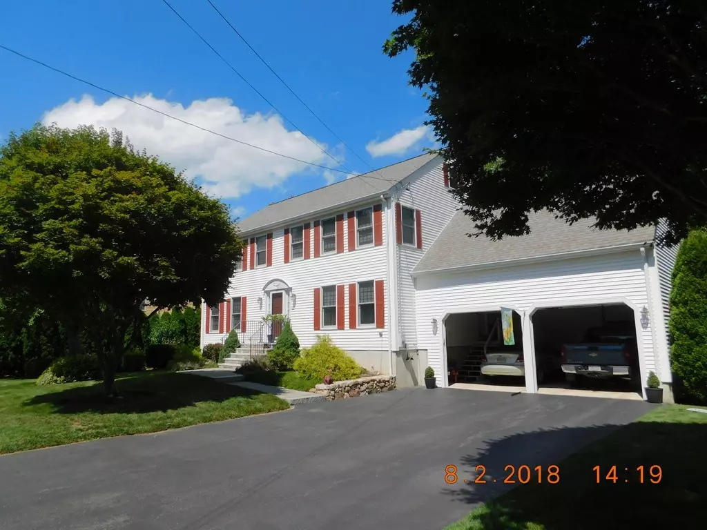 Milford, MA 01757,29 Debbie Ln