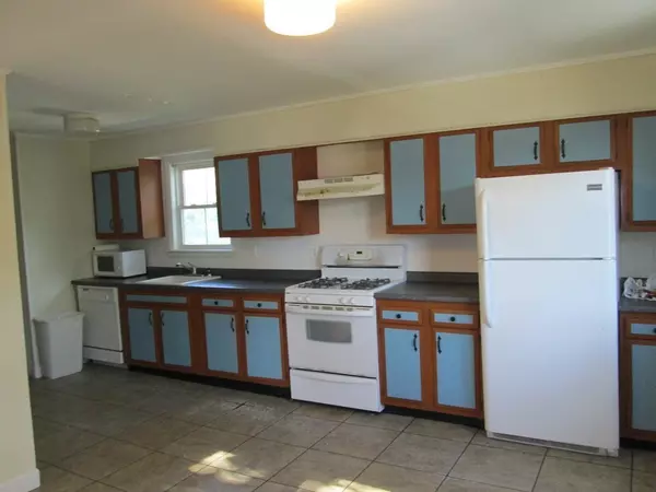 Gloucester, MA 01930,22 Exchange Street