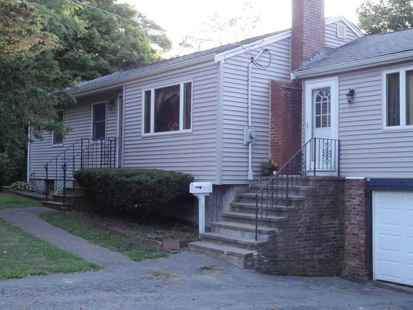 80 School St, Avon, MA 02322