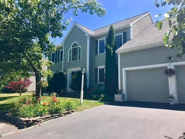 41 Lexington Dr, Acton, MA 01720