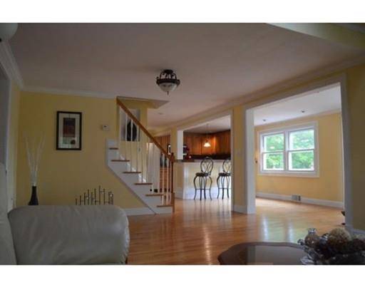 4 and 6 Davidson Rd, Holland, MA 01521