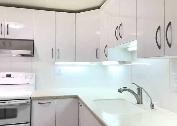 Brookline, MA 02446,45 Longwood Ave #207